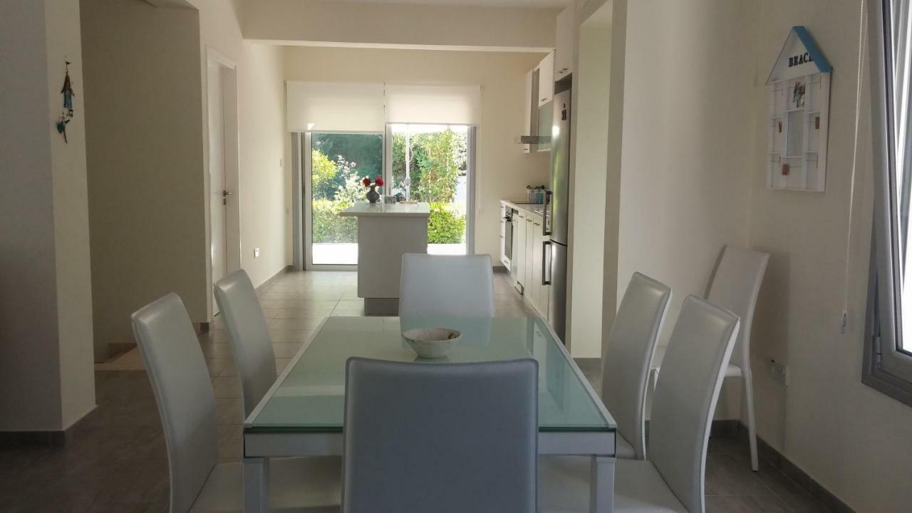 Family Home Protaras Esterno foto